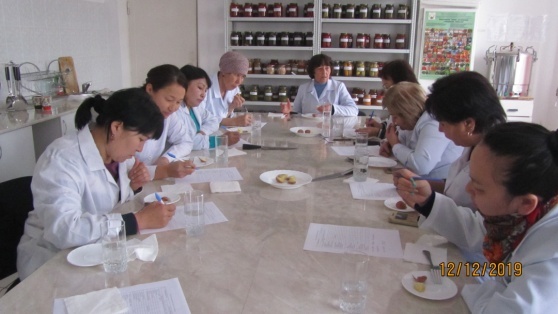 Tasting assessment, determination of foaming ability, darkening of boiled and raw potatoes